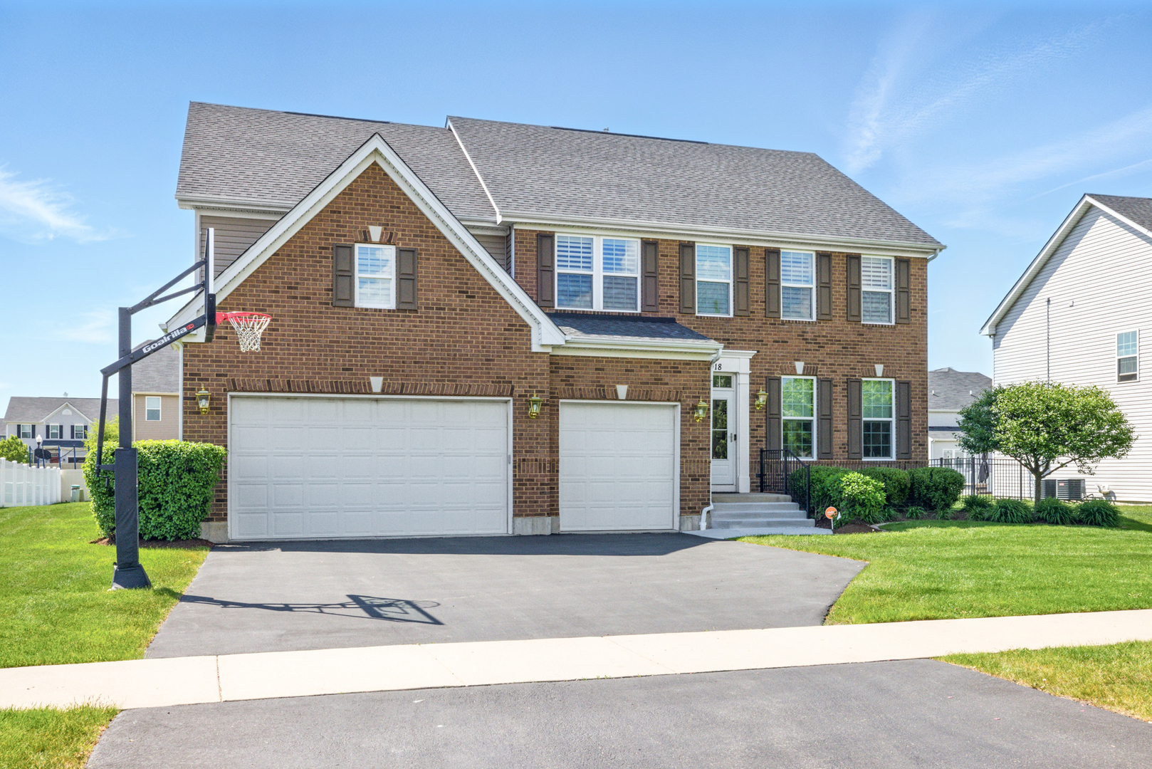 918 Glacial Falls Drive