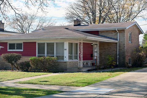 Photo of 8926 Oak Park Avenue, Morton Grove, IL 60053 (MLS # 12571859)