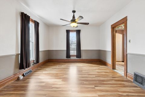 Tiny photo for 2808 Farnam Street, Davenport, IA 52803 (MLS # 12590808)