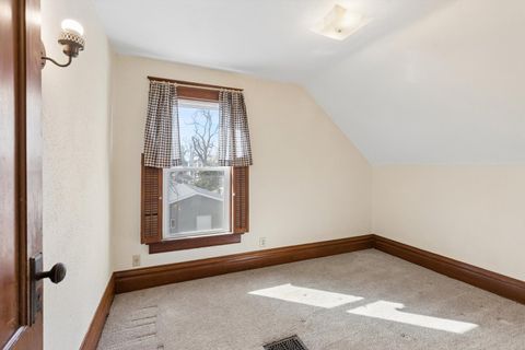 Tiny photo for 2808 Farnam Street, Davenport, IA 52803 (MLS # 12590808)