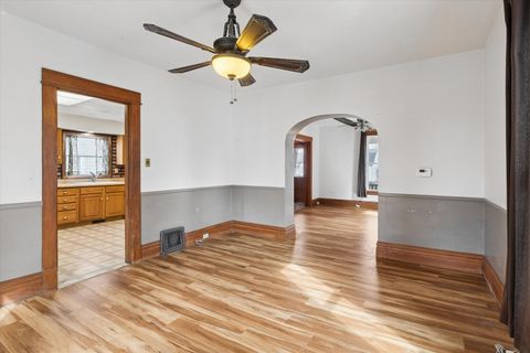 Tiny photo for 2808 Farnam Street, Davenport, IA 52803 (MLS # 12590808)