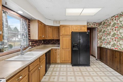 Tiny photo for 2808 Farnam Street, Davenport, IA 52803 (MLS # 12590808)