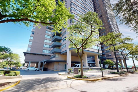 Tiny photo for 6301 N Sheridan Road #18E, Chicago, IL 60660 (MLS # 12718976)
