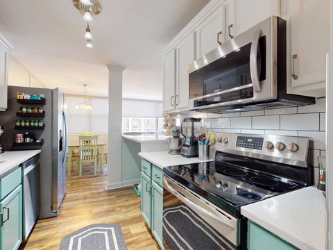 Tiny photo for 6301 N Sheridan Road #18E, Chicago, IL 60660 (MLS # 12718976)