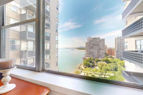 Tiny photo for 6301 N Sheridan Road #18E, Chicago, IL 60660 (MLS # 12718976)