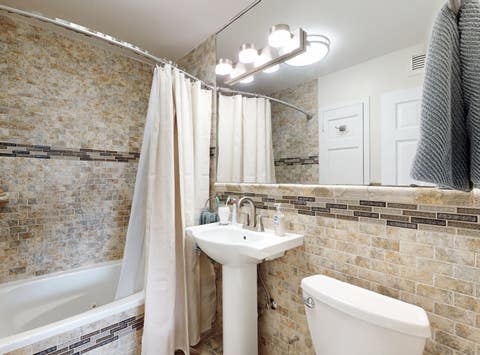 Tiny photo for 6301 N Sheridan Road #18E, Chicago, IL 60660 (MLS # 12718976)