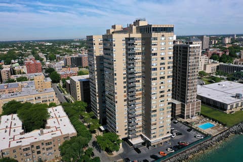 Tiny photo for 6301 N Sheridan Road #18E, Chicago, IL 60660 (MLS # 12718976)