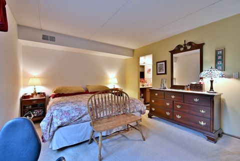 Tiny photo for 6810 Joliet Road #5, Indian Head Park, IL 60525 (MLS # 12495860)