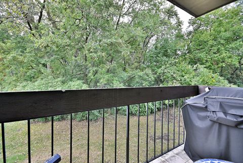 Tiny photo for 6810 Joliet Road #5, Indian Head Park, IL 60525 (MLS # 12495860)