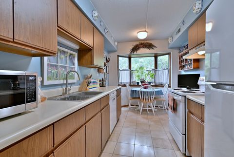 Tiny photo for 6810 Joliet Road #5, Indian Head Park, IL 60525 (MLS # 12495860)