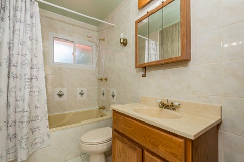 Tiny photo for 2109 W Pacific Avenue, Waukegan, IL 60085 (MLS # 12761734)