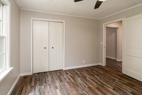 Tiny photo for 1010 W Jefferson Street, Carbondale, IL 62901 (MLS # 12652165)