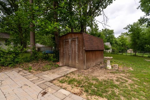 Tiny photo for 1010 W Jefferson Street, Carbondale, IL 62901 (MLS # 12652165)