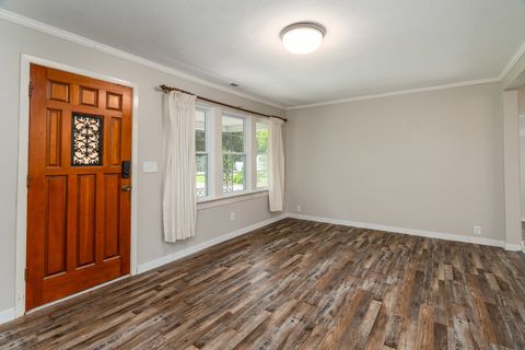 Tiny photo for 1010 W Jefferson Street, Carbondale, IL 62901 (MLS # 12652165)