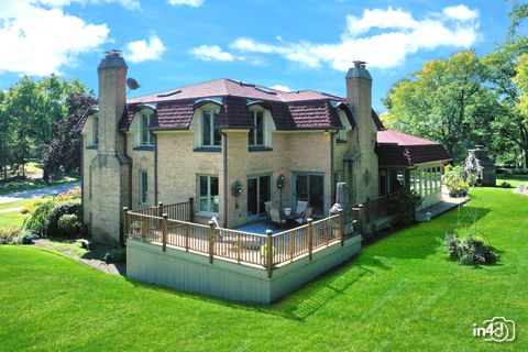 Tiny photo for 590 Windsor Circle, Inverness, IL 60067 (MLS # 12469659)