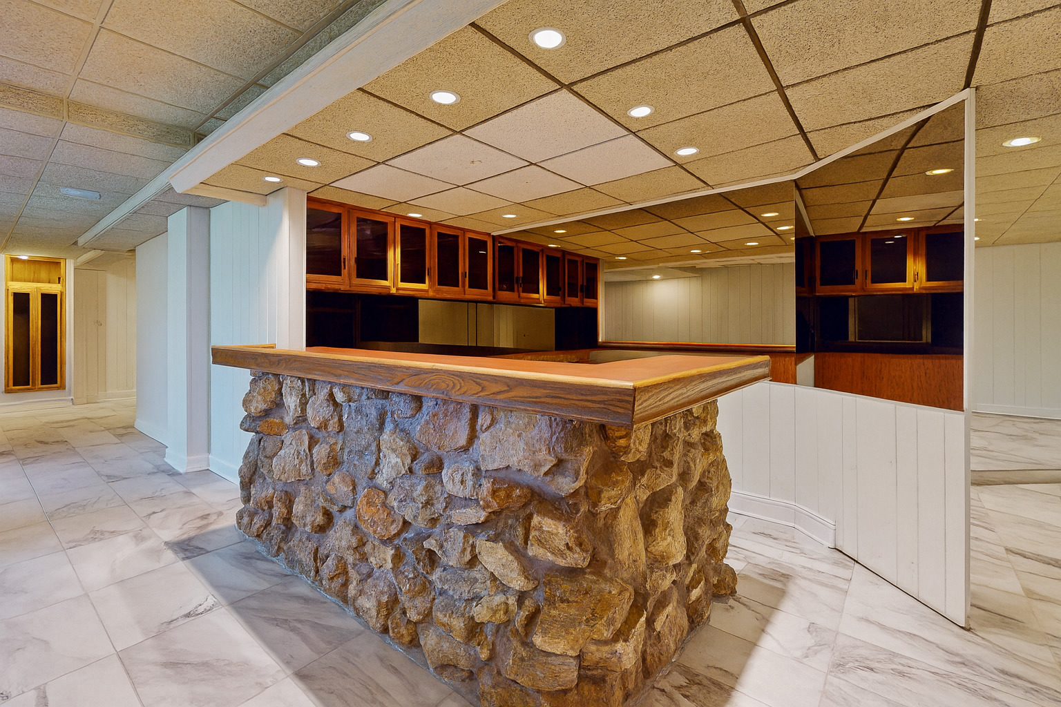 Inverness, Illinois 60067, United States, 4 Bedrooms Bedrooms, ,5 BathroomsBathrooms,Residential,Active,214258