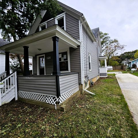 Tiny photo for 121 4th Street, Libertyville, IL 60048 (MLS # 12605411)