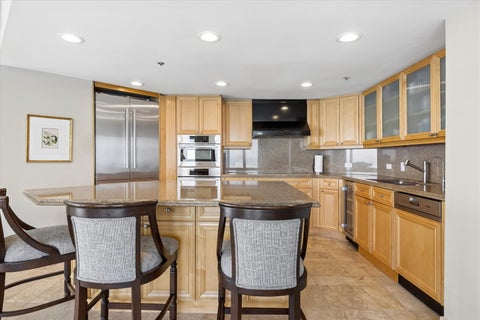 Tiny photo for 950 N Michigan Avenue #4202, Chicago, IL 60611 (MLS # 12665921)