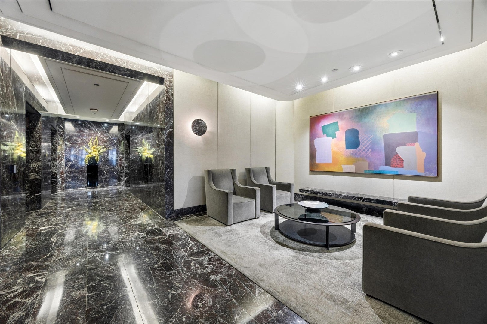950 N Michigan Avenue 4202