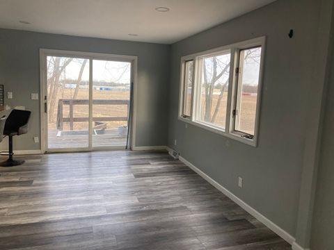 Tiny photo for 602 N 29th Road, Lasalle, IL 61301 (MLS # 12568854)