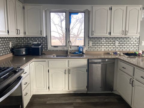 Tiny photo for 602 N 29th Road, Lasalle, IL 61301 (MLS # 12568854)