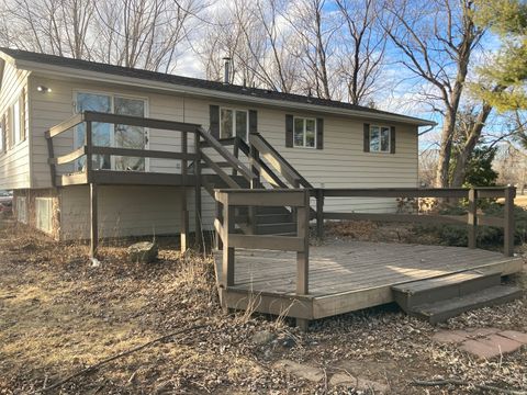 Tiny photo for 602 N 29th Road, Lasalle, IL 61301 (MLS # 12568854)