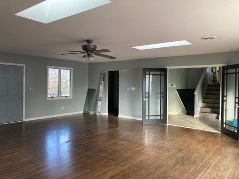 Tiny photo for 602 N 29th Road, Lasalle, IL 61301 (MLS # 12568854)