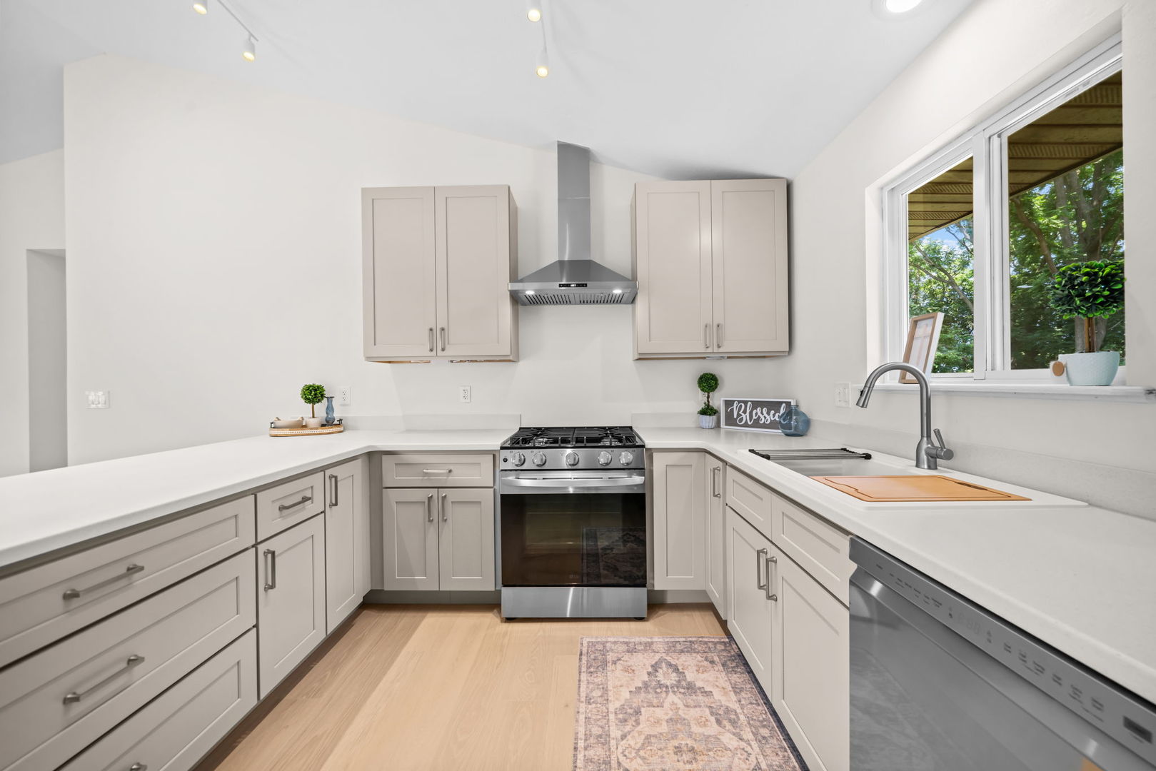 3210 Piper Court
