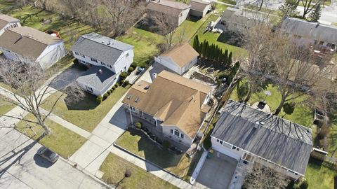 Tiny photo for 535 Weidner Road, Buffalo Grove, IL 60089 (MLS # 12620475)