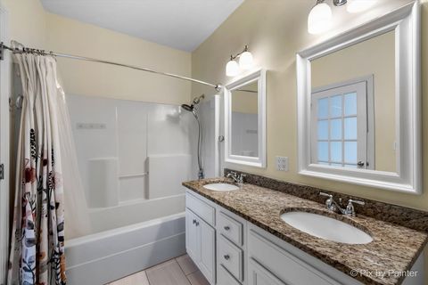 Tiny photo for 1830 N Winchester Avenue #101, Chicago, IL 60622 (MLS # 12599280)