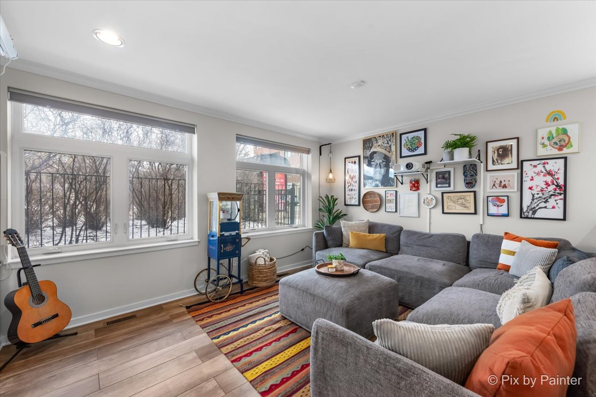 1830 N Winchester Avenue 101