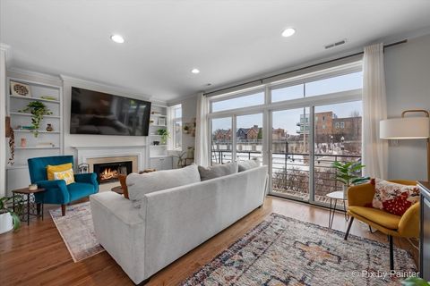 Tiny photo for 1830 N Winchester Avenue #101, Chicago, IL 60622 (MLS # 12599280)