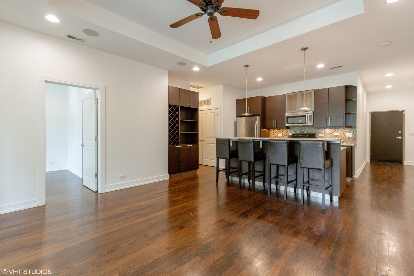 1937 W DIVERSEY Parkway 2F