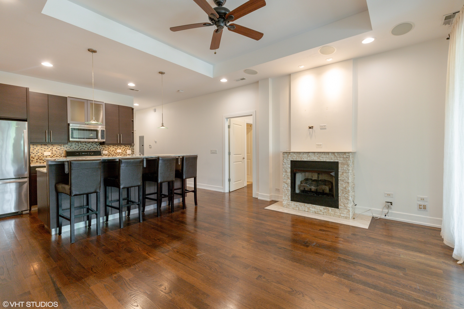 1937 W DIVERSEY Parkway 2F
