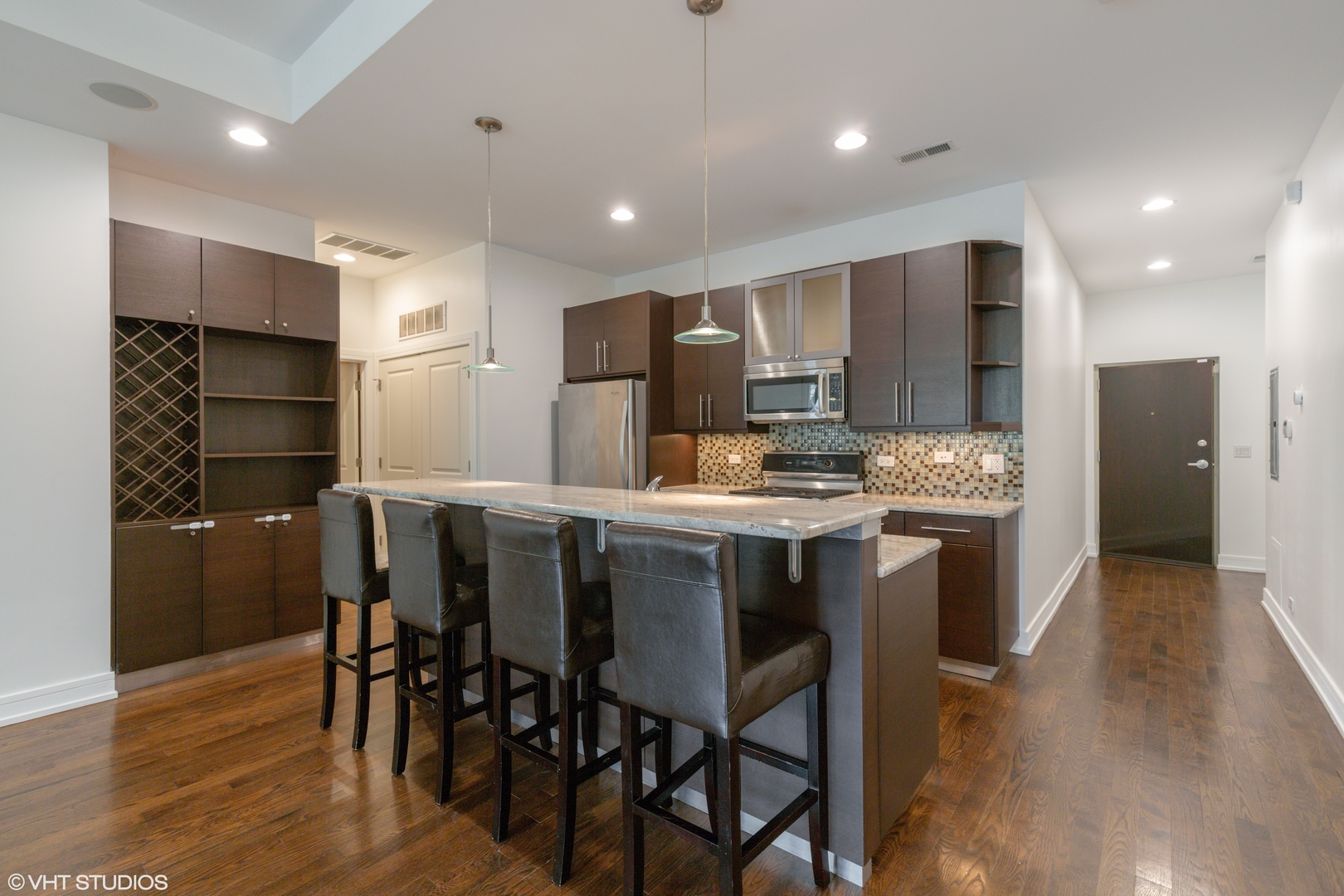 1937 W DIVERSEY Parkway 2F