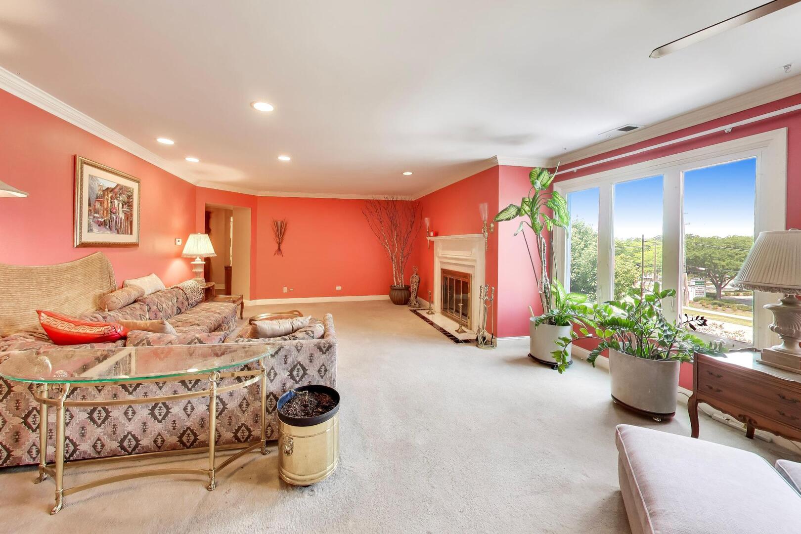 100 LAKE Boulevard 657