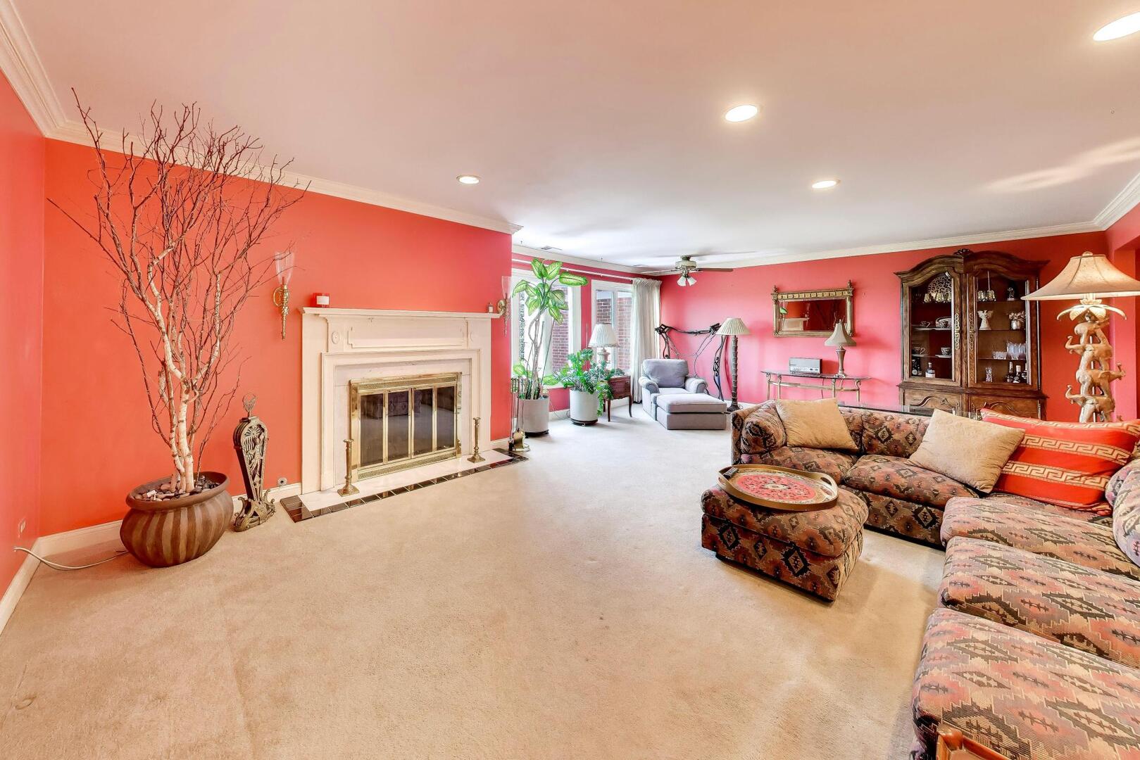 100 LAKE Boulevard 657