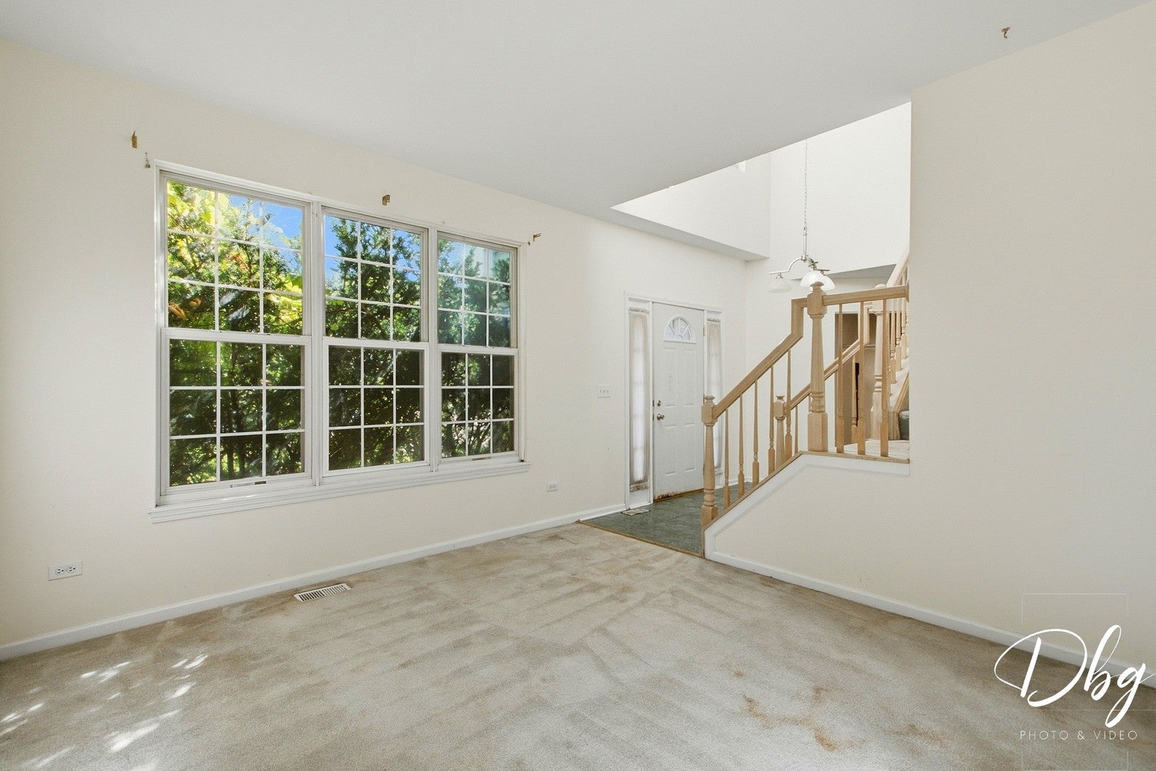941 W CAMBRIDGE Court