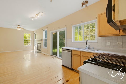 Tiny photo for 941 W CAMBRIDGE Court, Grayslake, IL 60030 (MLS # 12773819)