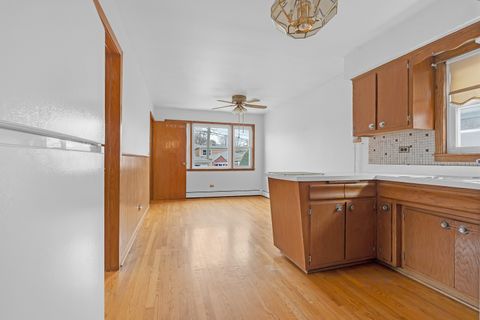 Tiny photo for 4414 N Nagle Avenue, Harwood Heights, IL 60706 (MLS # 12610714)