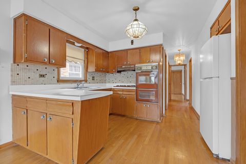 Tiny photo for 4414 N Nagle Avenue, Harwood Heights, IL 60706 (MLS # 12610714)