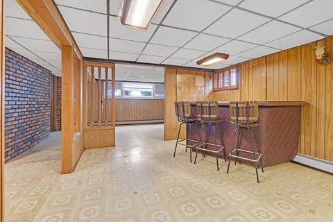 Tiny photo for 4414 N Nagle Avenue, Harwood Heights, IL 60706 (MLS # 12610714)