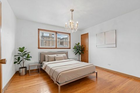 Tiny photo for 4414 N Nagle Avenue, Harwood Heights, IL 60706 (MLS # 12610714)