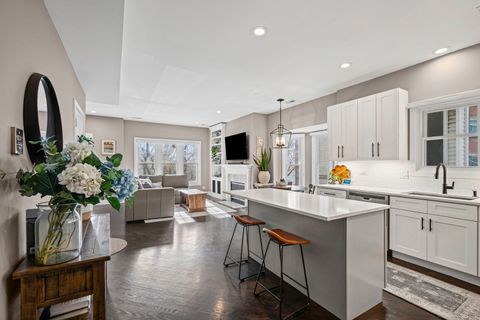 Tiny photo for 1318 W Fletcher Street #2W, Chicago, IL 60657 (MLS # 12590550)