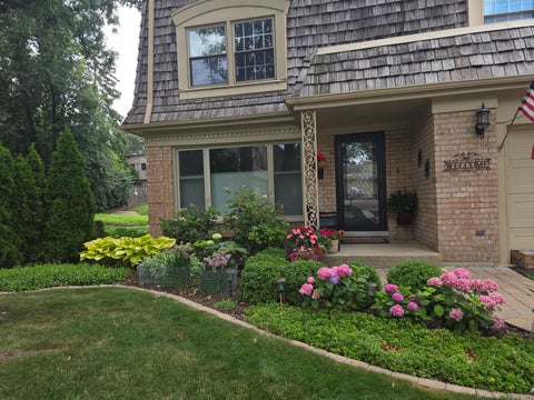 Photo of 19w082 Avenue Barbizon, Oak Brook, IL 60523 (MLS # 12729770)
