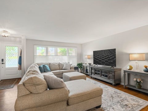 Tiny photo for 19w082 Avenue Barbizon, Oak Brook, IL 60523 (MLS # 12729770)