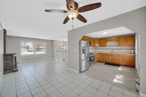 Tiny photo for 11 Shell Court, Oswego, IL 60543 (MLS # 12625741)