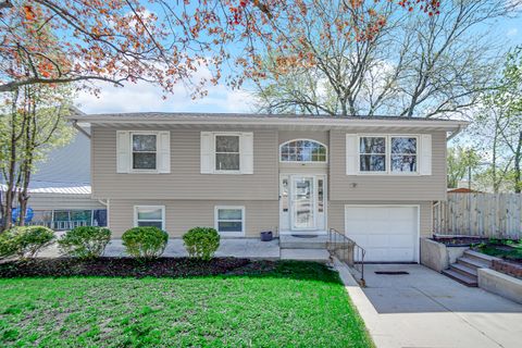 Photo of 11 Shell Court, Oswego, IL 60543 (MLS # 12625741)