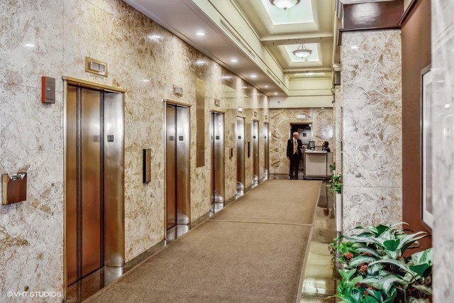 111 N Wabash Avenue 1205