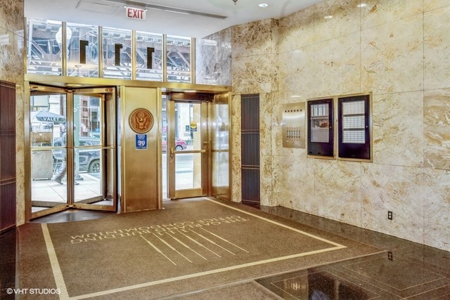 111 N Wabash Avenue 1205